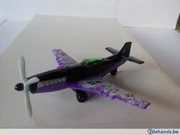 383006338-matchbox-stunt-plane-purper-sb73.jpg (31 KB)