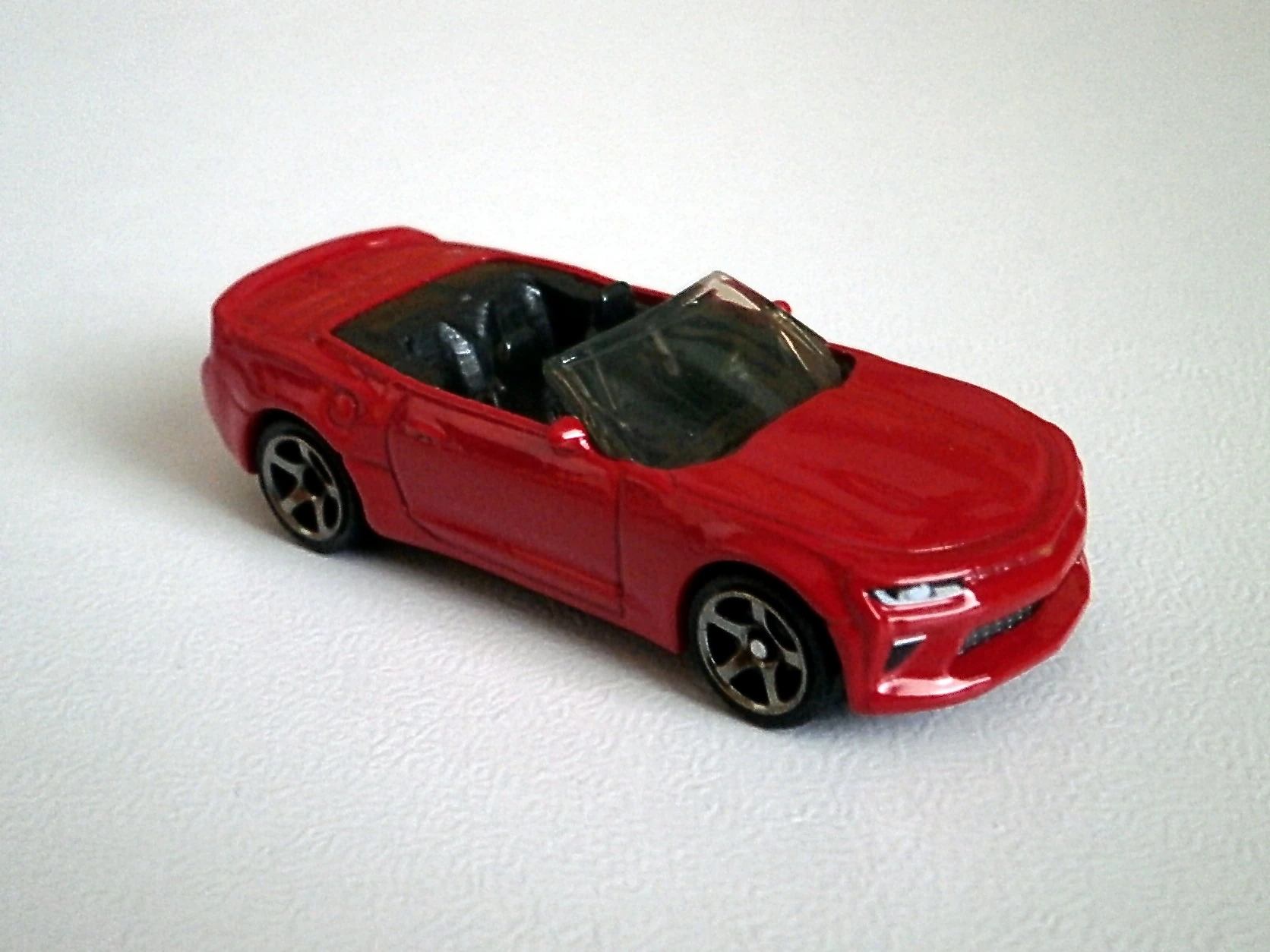 Matchbox '16 Chevy Camaro, Collezionisti 14/22 [rosso