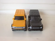 FordBronco2021sIMG 8827new2.jpg (84 KB) 2021 Ford Bronco 2022 Moving Parts orange version vs 2022 Matchbox Collectors black version