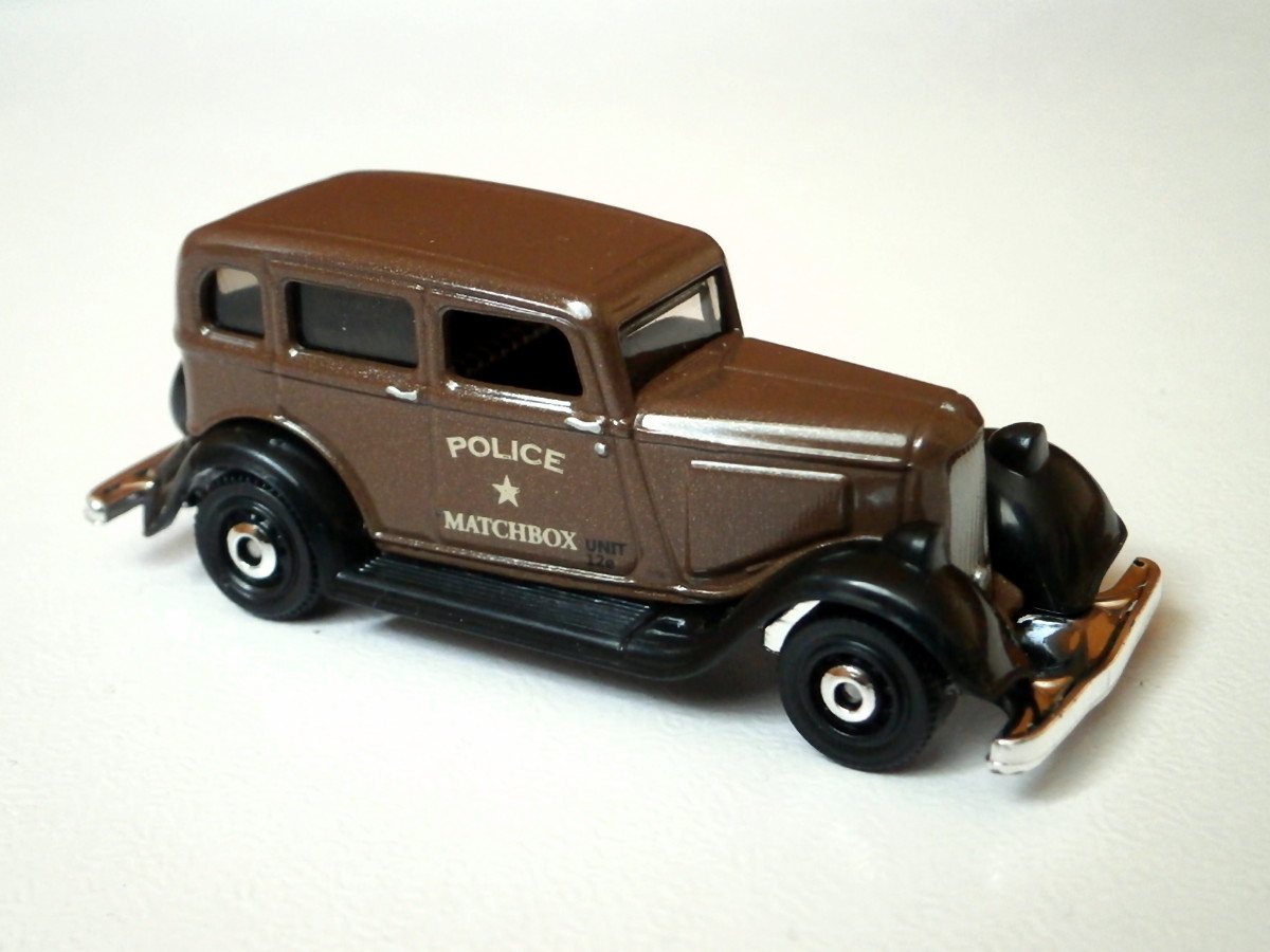 matchbox 33 plymouth pc sedan
