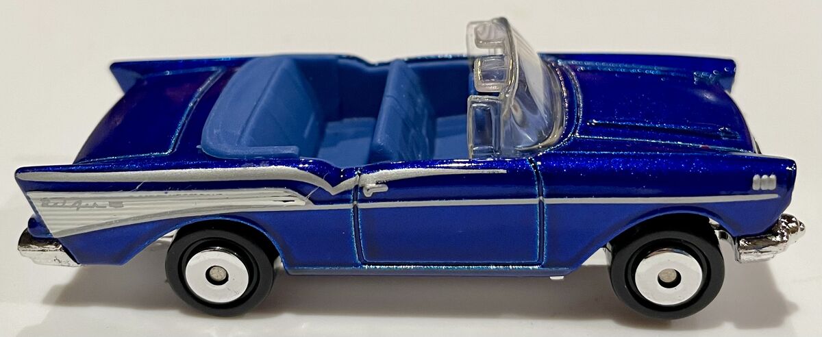 ミニカー MATCHBOX Chevrolet Bel Air Convertible Amazon.com: Matchbox 57 Chevy Bel Air Convertible Drop Top