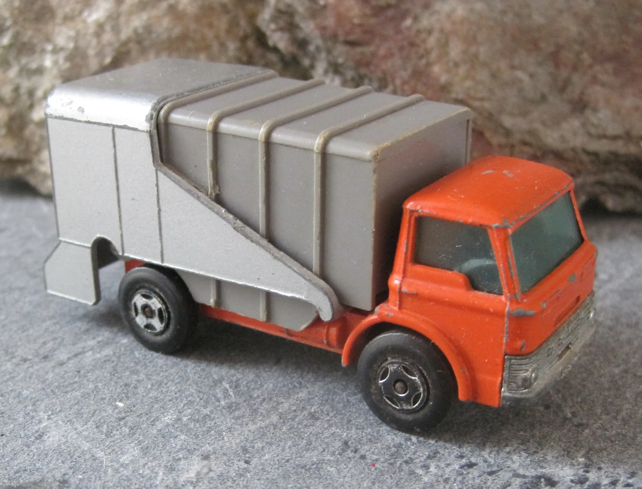 Matchbox Superfast Ford Refuse Truck Boîte N° 7 - FR Matchbox Superfast Ford Refuse Truck Boîte N° 7 - FR
