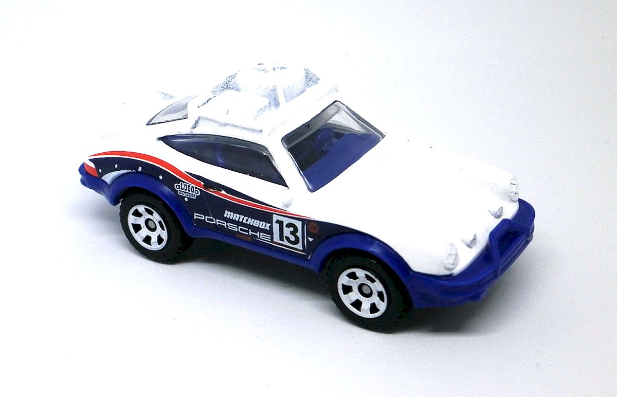 porsche 911 rally matchbox