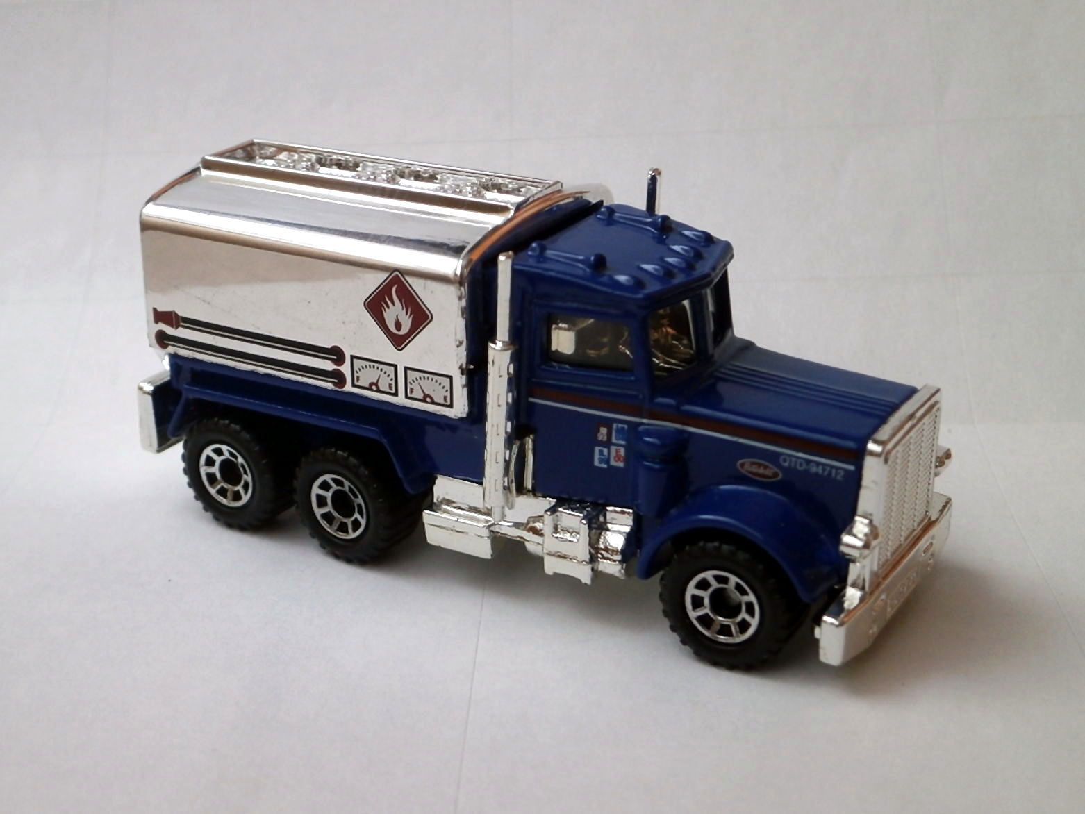 Matchbox sales peterbilt tanker