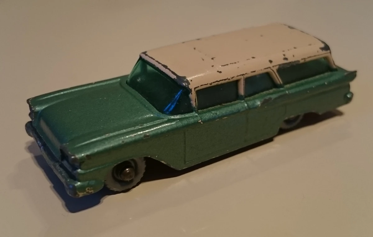 Matchbox - A Moko Lesney No. 31 Ford Station Wagon Yellow - w/Original Box