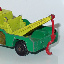 Matchbox series 13 dodge wreck best sale truck