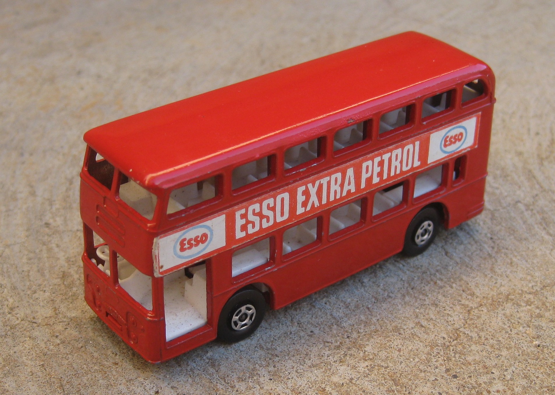 matchbox series no 74 daimler bus by lesney