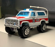 Blazer 84 front.jpg (90 KB) First issue of the Chevy Blazer 4x4 complete with antenna