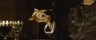 Деймон в руке церковника