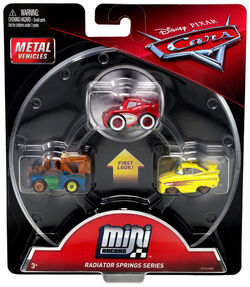 Disney Cars Mini Racers 'Nighttime In Radiator Springs' 3-Pack Cruisin'  Lighting Mcqueen, Red Ramone, Flo