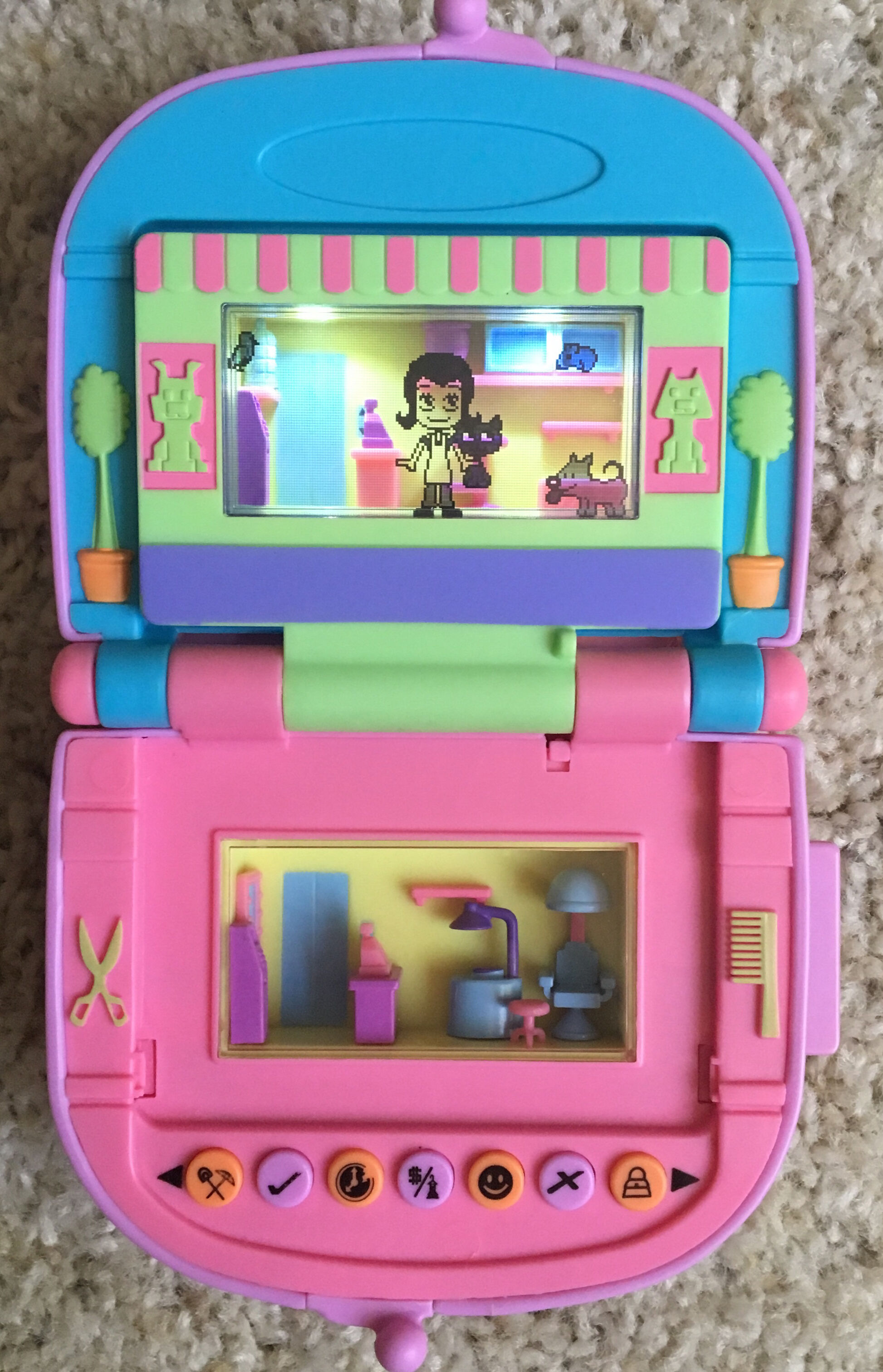 Pixel Chix: Love 2 Shop Mall (Salon/Pet Shop) | Mattel Wiki | Fandom