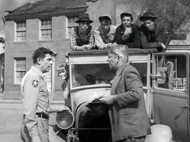 S3E25 - The Darlings Are Coming