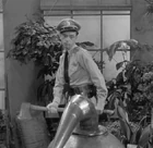 Barneypow3.gif (144 KB)