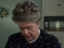 Aunt bee big moment