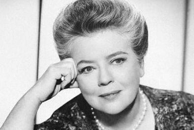 Aunt Bee Taylor Mayberry Wiki Fandom