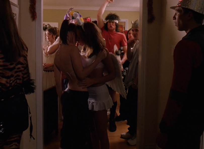 Kissing Girls Mean Girls Wiki Fandom Kissing Girls Mean Girls Wiki Fandom
