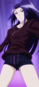 Maguro discards his pants.