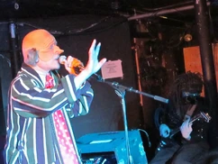 Photo of Randy taken at this show, by Amy Hope