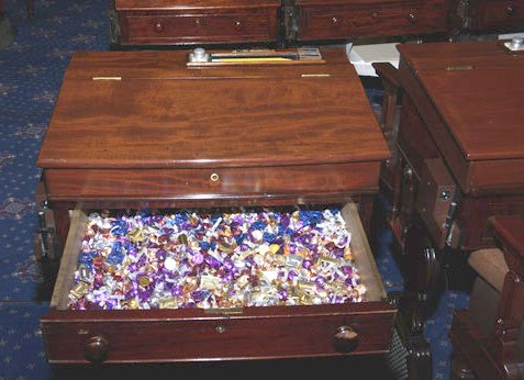 U.S. Senate Candy Desk | MEGS Government Sim Wiki | Fandom