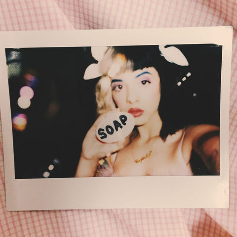 Carousel (Música), Wiki Melanie Martinez Brasil