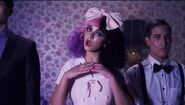 DollHouse-Music-Video-melanie-martinez-40025133-500-283