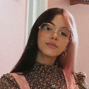 Melanie Martinez - Pixfamous.jpg