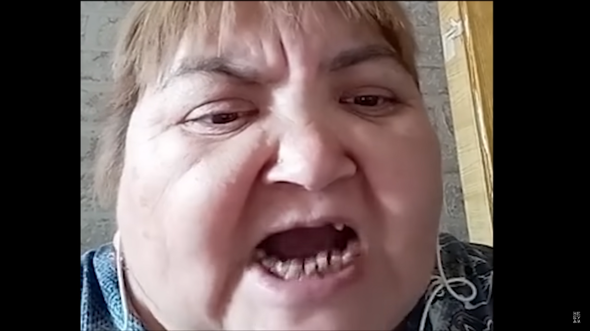 а кто мамочку защищать будет я дядя петя тётя мотя