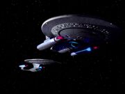 Die USS Enterprise NCC-1701-D hält die USS Phoenix NCC-65420 auf, die Cardassianer jagt.