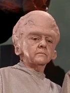 Bob Johnson als Talosianer,…