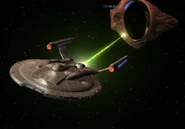 船尾左舷側からの粒子性ビーム