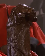Lion sculpture.jpg (16 kio) Sculpture de lion sur le trone de Q (TNG: "Encounter at Farpoint")