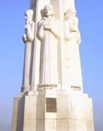 Statue de Galileo Galilei, Nicolas Copernic et Hipparque (VOY: "Future's End, Part I")