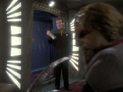 O'Brien besucht Worf