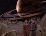 Wesley et Salia dans le holodeck