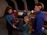 Deanna Troi speaks with Hedril