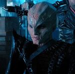 Alien female bounty hunter
