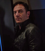 Gabriel Lorca espejo DIS Despite Yourself