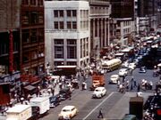 Automobiles à New York City en 1953