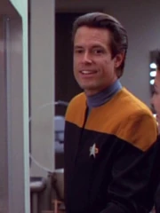 Ein Besatzungsmitglied der USS Voyager