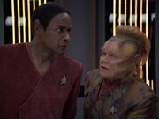 Neelix hilft Tuvok sich zu erinnern