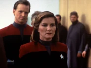 Kathryn Janeway, early hairstyle.jpg (65 KB) Kate Mulgrew's first hairstyle in "Caretaker"