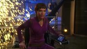 T'Pol auf der beschädigten Enterprise