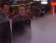 Bashir und O'Brien im Nebel