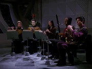 Quintett mit Data, Keiko, Jenna und Anderen