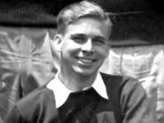Gene Roddenberry très jeune.jpg