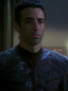 Andrew MacBeth als E. Hamboyan im Spiegeluniversum