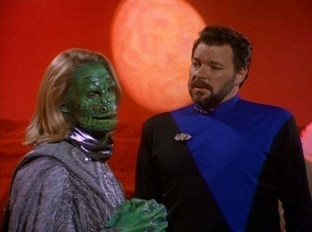 https://static.wikia.nocookie.net/memoryalpha/images/3/3a/Jonathan_Frakes_on_Cybill_1.jpg/revision/latest?cb=20220904184605&path-prefix=en