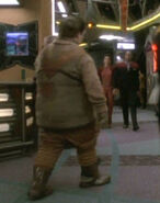 Pakled, 2371.jpg (25 KB) Played by an unknown actor (DS9: "Visionary")