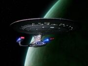 USS Enterprise-D im Orbit von Barzan II