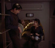 Jefferies tube optical extension TNG: "Starship Mine"